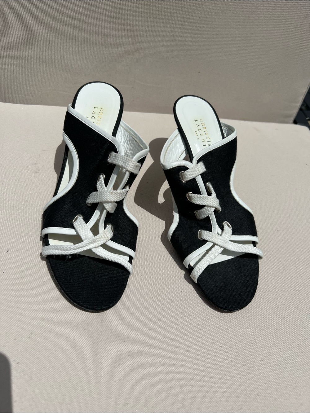 Christian Lacroix Black and White Rope-Trim Slide Mules Sz 9 fits like a 8.5
